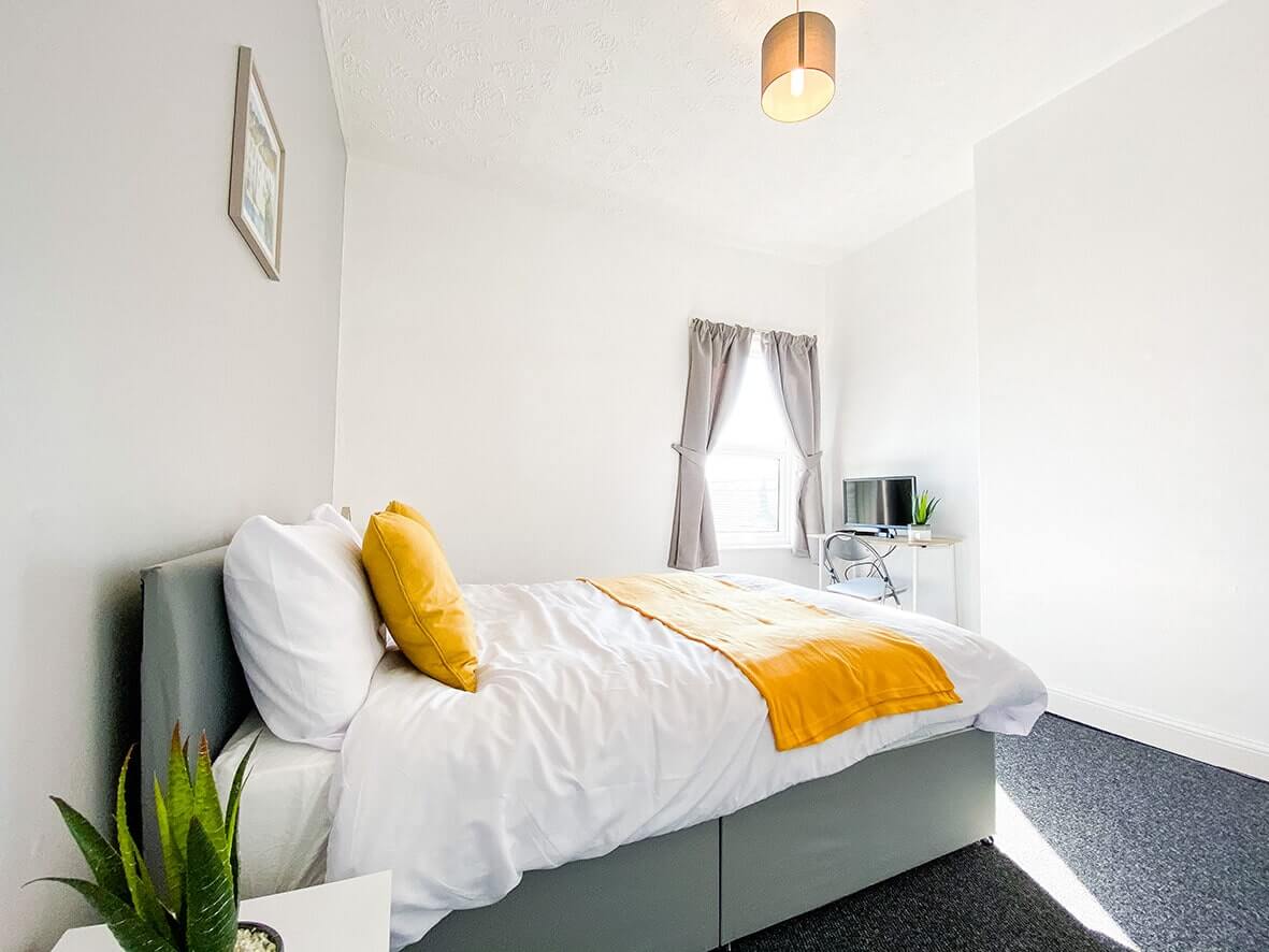 rooms for staffs uni students